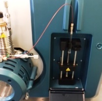 Integrated syringe pump with syringe